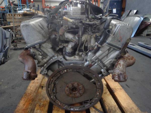 MOTEUR MERCEDES 3.8 ESSENCE V8 CODE 116961 - Vue 4